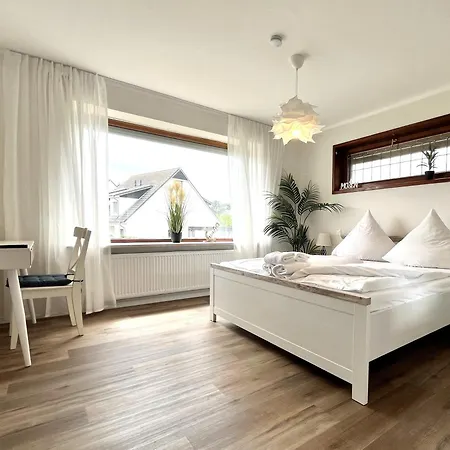 Appartement Apartmenthaus Costal - Costal 1, Mit Garten, Umzaeunt