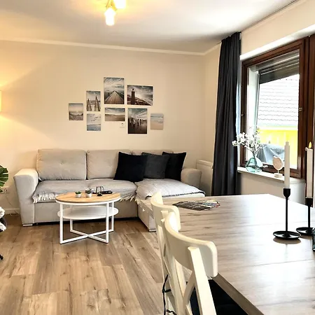 Apartmenthaus Costal - Costal 1, Mit Garten, Umzaeunt *